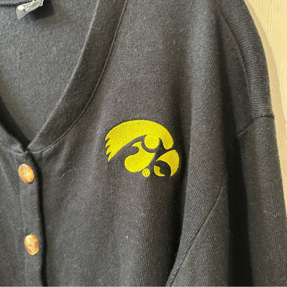 Hype and Vice Soft Iowa Ace Long Sleeve Button Down Cardigan Women’s Size Large - Picture 3 of 11